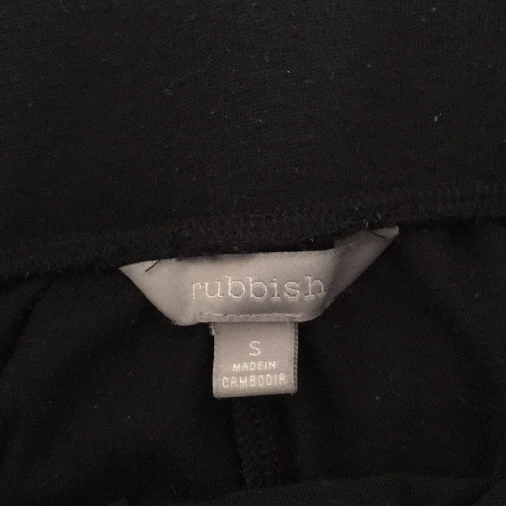 Shorts - Picture 3 of 3